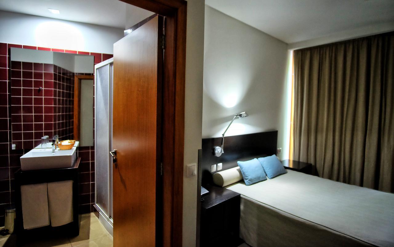 Hotel Vila Luena Vila Verde  Ngoại thất bức ảnh