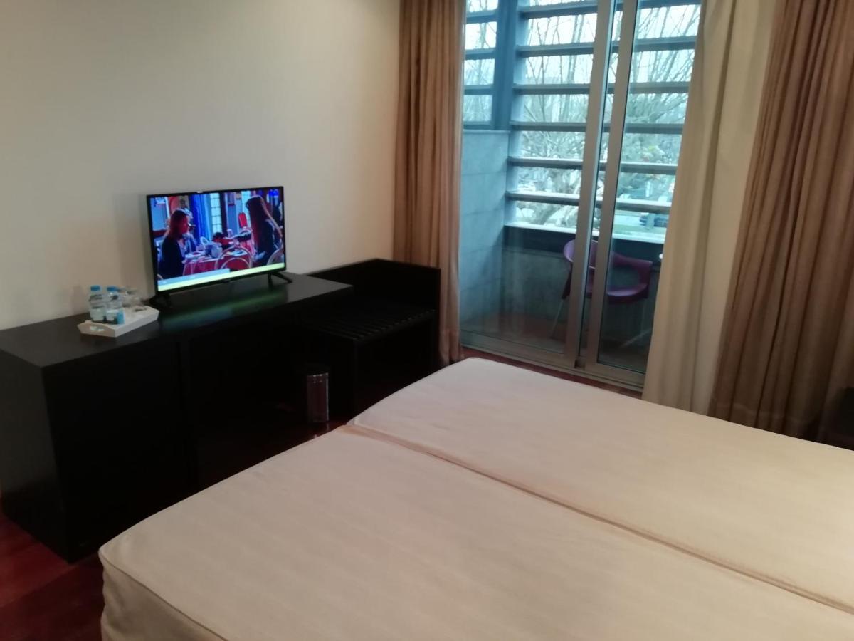 Hotel Vila Luena Vila Verde  Ngoại thất bức ảnh